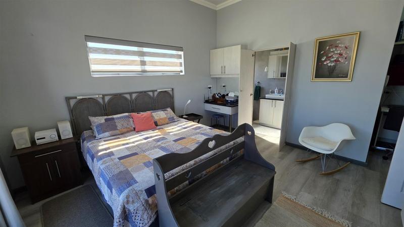 3 Bedroom Property for Sale in Reebok Western Cape